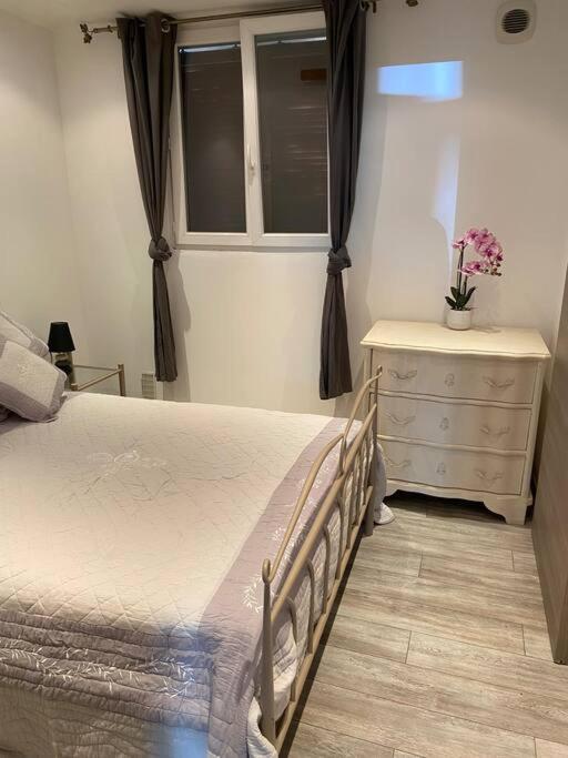 Jolie Appartement Avec Piscine Ла Рокет-Сюр-Сиань Экстерьер фото